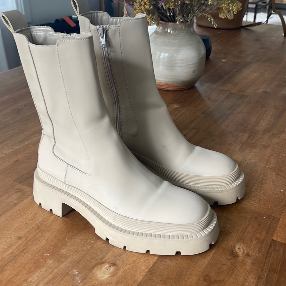 Zara Boots - Beige